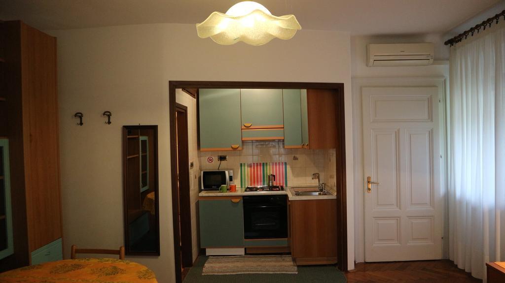Apartments Ines Komel Опатия Экстерьер фото